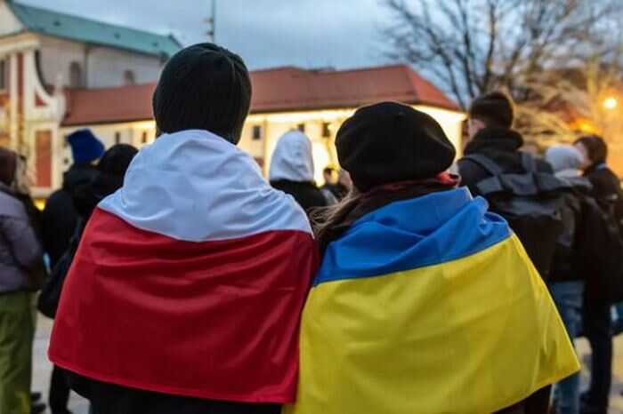 Исследование Deloitte показывает, что прибыль Польши от украинских беженцев в восемь раз превышает помощь