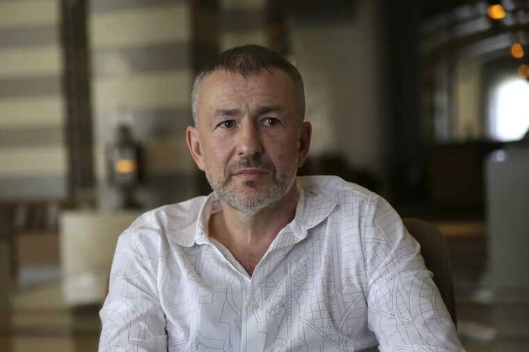 Олигарх Мельниченко подставил банки: 244 миллиона долларов зависли между санкциями и офшорами