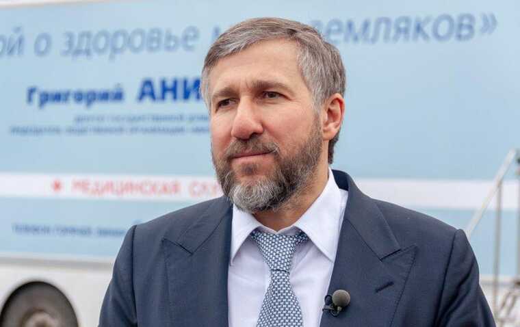 «Мясной король» из Владимира и депутат Госдумы Григорий Аникеев действует в криминальной «народной дипломатии»
