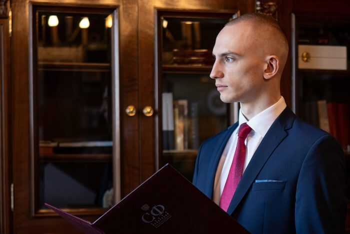 Сын покойного сенатора Тюльпанова удалил соцсети после скандала с элитным загородным участком и бюджетной базой