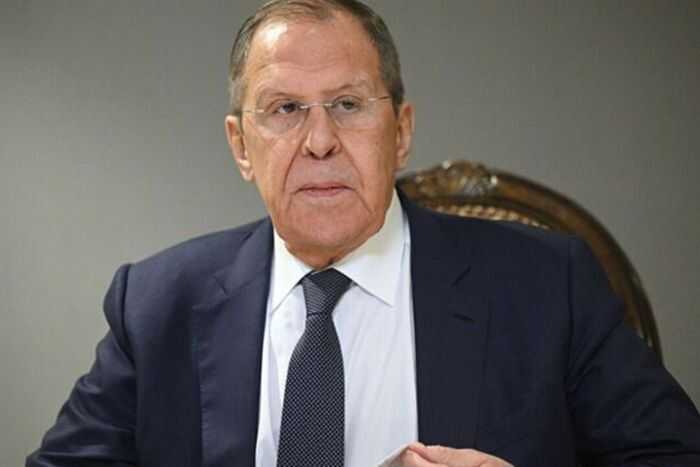 Москва не настаивает на статусе для русского языка, но требует защиты УПЦ и снятия ограничений — Лавров
