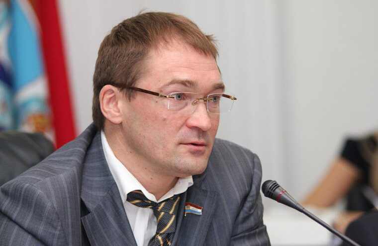 Зампред губернской думы Александр Милеев создавал «империю отходов» под прикрытием должности проректора и депутата