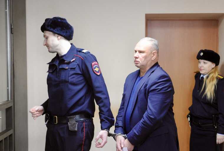 Замминистра транспорта Станислав Харченко арестован за взятку смартфоном на 165 тысяч рублей