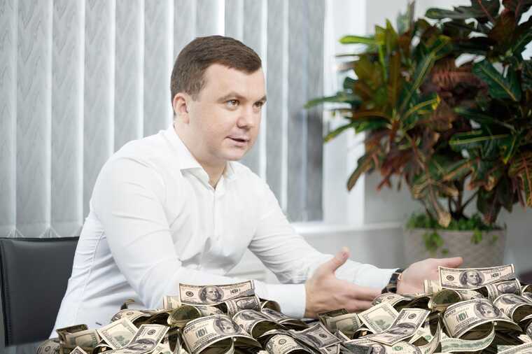 Фейковый доктор с амбициями звезды, или Почему карьера пластического хирурга Максима Иванчука — опасный фарс