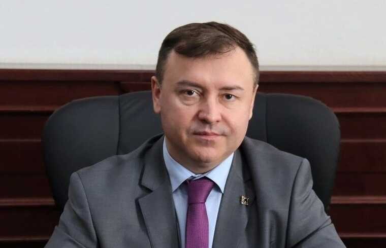 Экс-гендиректора «Газпром межрегионгаз Махачкала» Ленара Мансурова задержали за взятку в особо крупном размере
